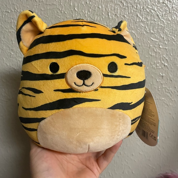 NWT Tina the Tiger squishmallow - Picture 3 of 4